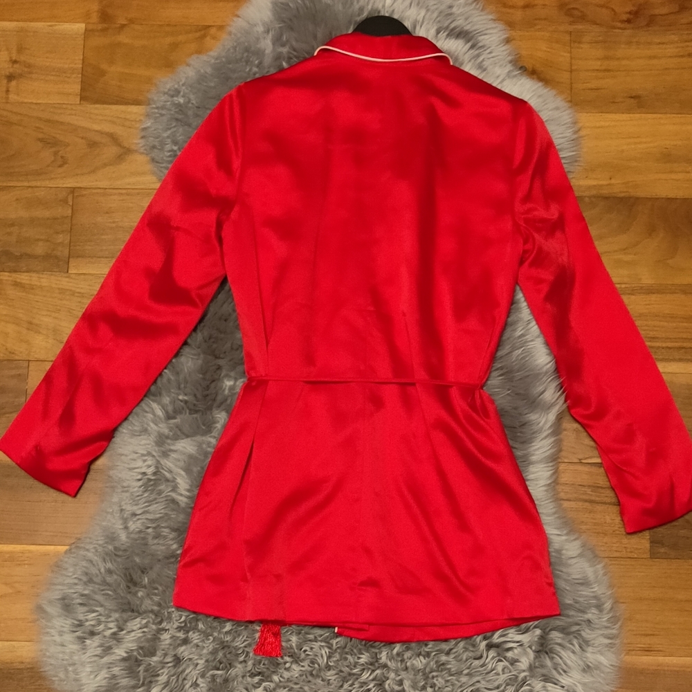 VS robe - Picture 2 of 4
